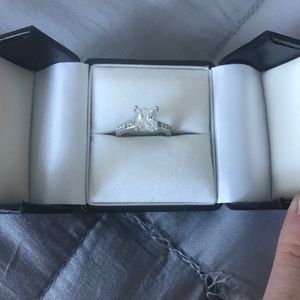 2 carat princes cut diamond ring